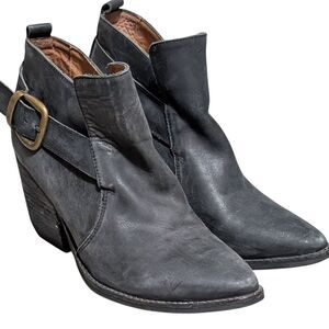 Jeffrey Campbell Ibiza Last Jonas Ankle Booties size 7.5 destressed pointed toe